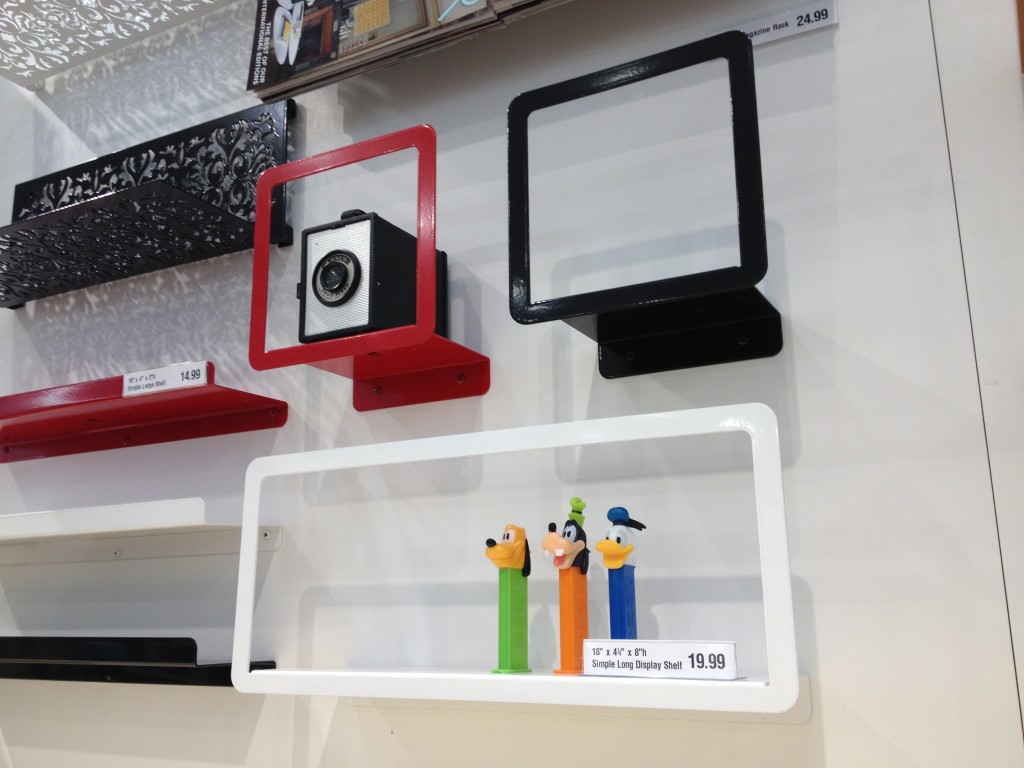 Container-store-shelf